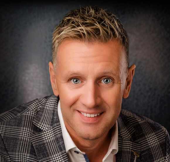 Mike Denver - 21 August 2025
